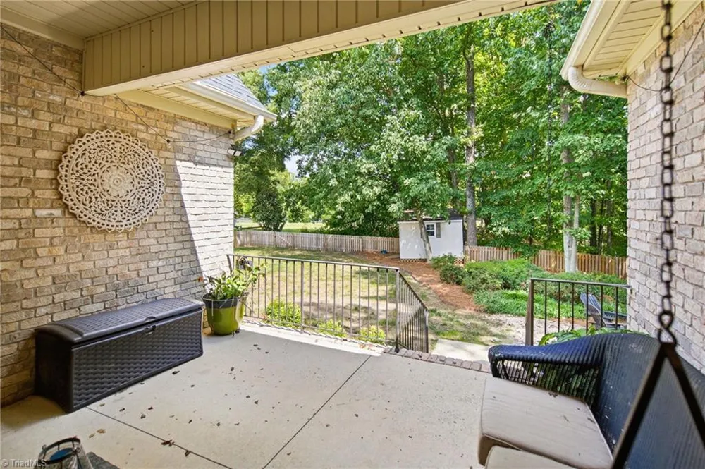 5718 Mabe Drive Oak Ridge, NC 27310