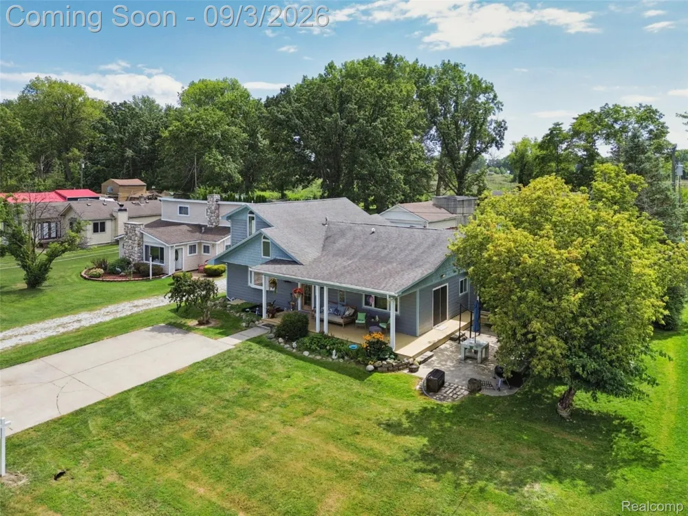 2231 Channel Drive Clay Township, MI 48028