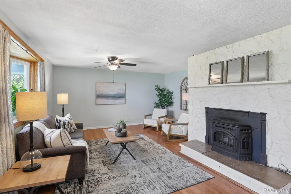 2231 Channel Drive Clay Township, MI 48028