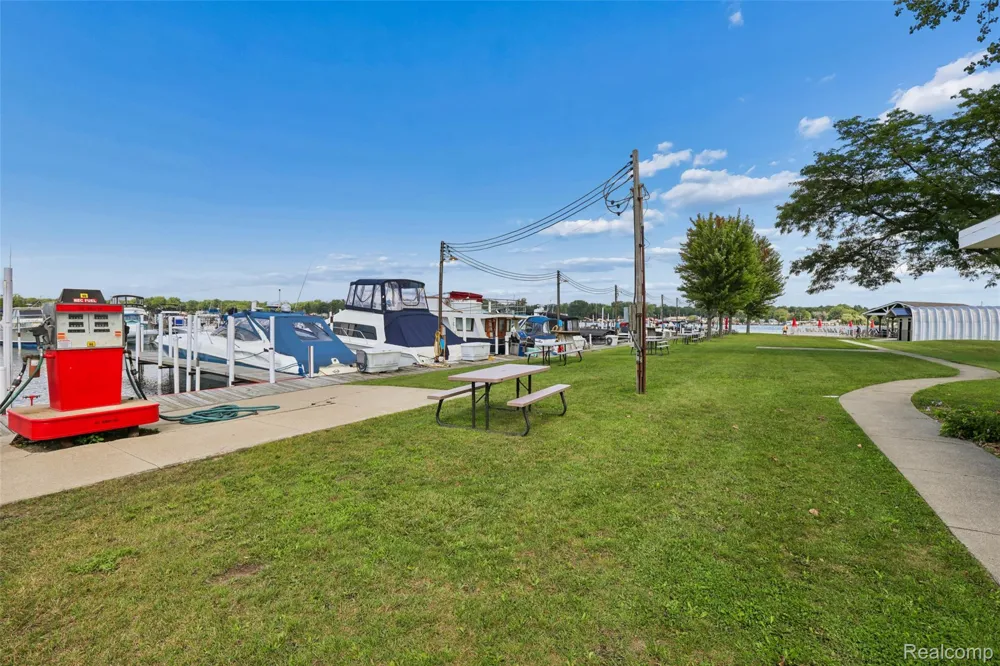 2231 Channel Drive Clay Township, MI 48028