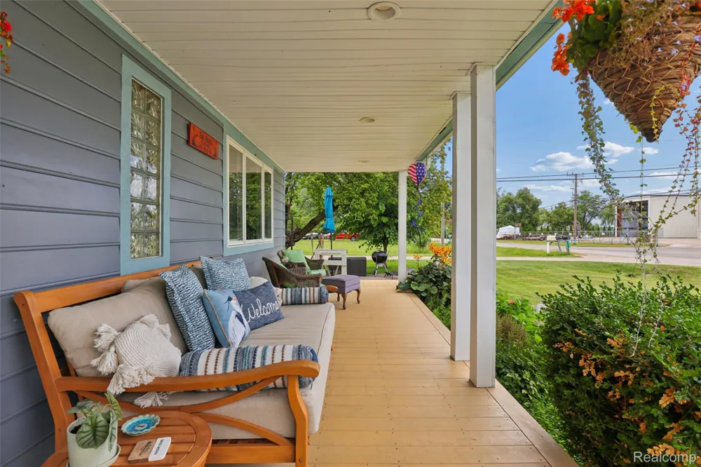 2231 Channel Drive Clay Township, MI 48028