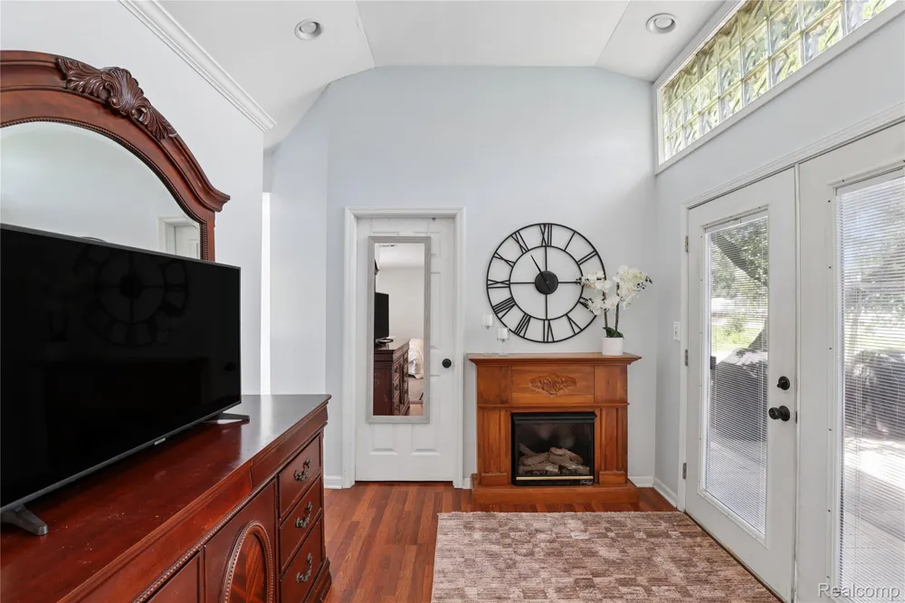 2231 Channel Drive Clay Township, MI 48028