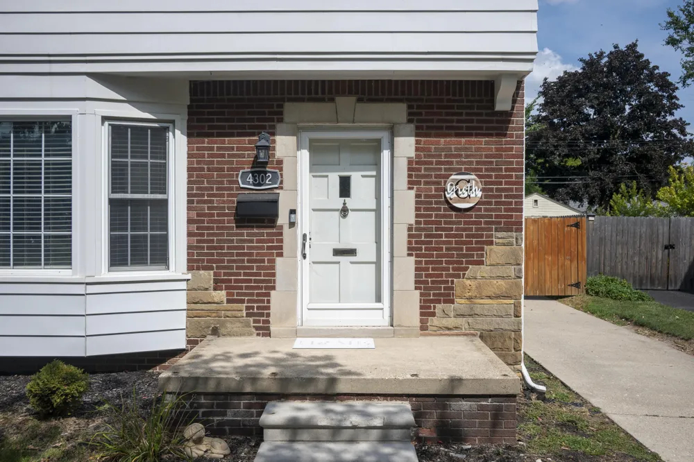 4302 Arlington Drive Royal Oak City, MI 48073