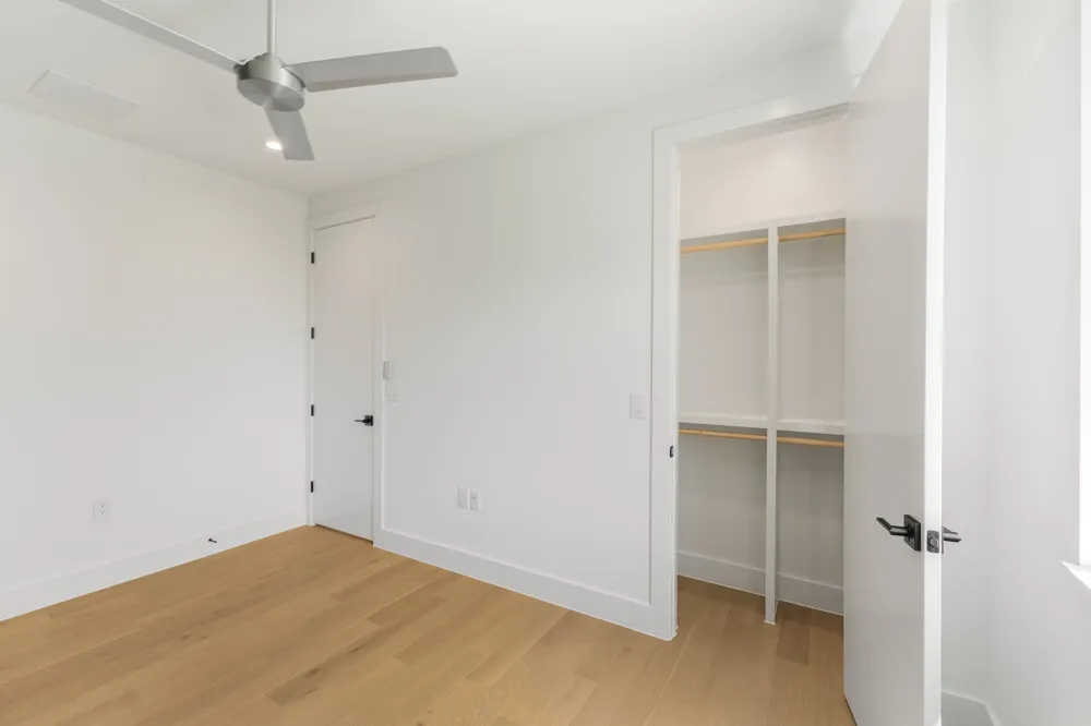 943 E 52nd Street Austin, TX 78751
