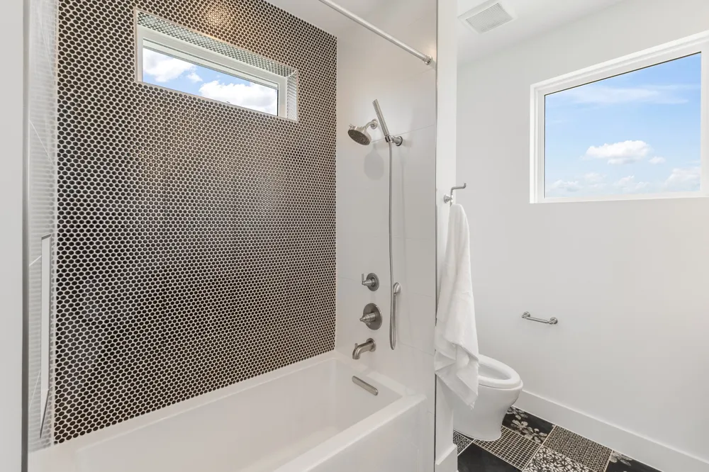 943 E 52nd Street Austin, TX 78751
