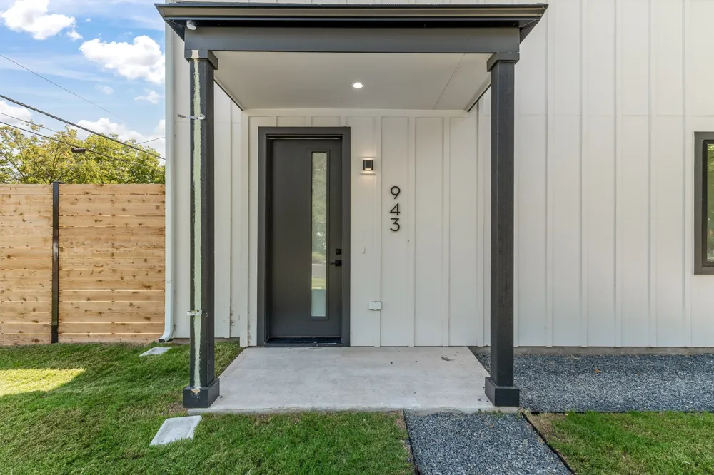 943 E 52nd Street Austin, TX 78751