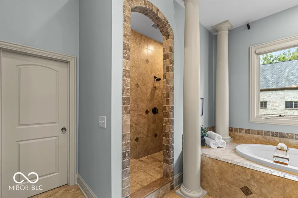 15390 Whistling Lane Carmel, IN 46033