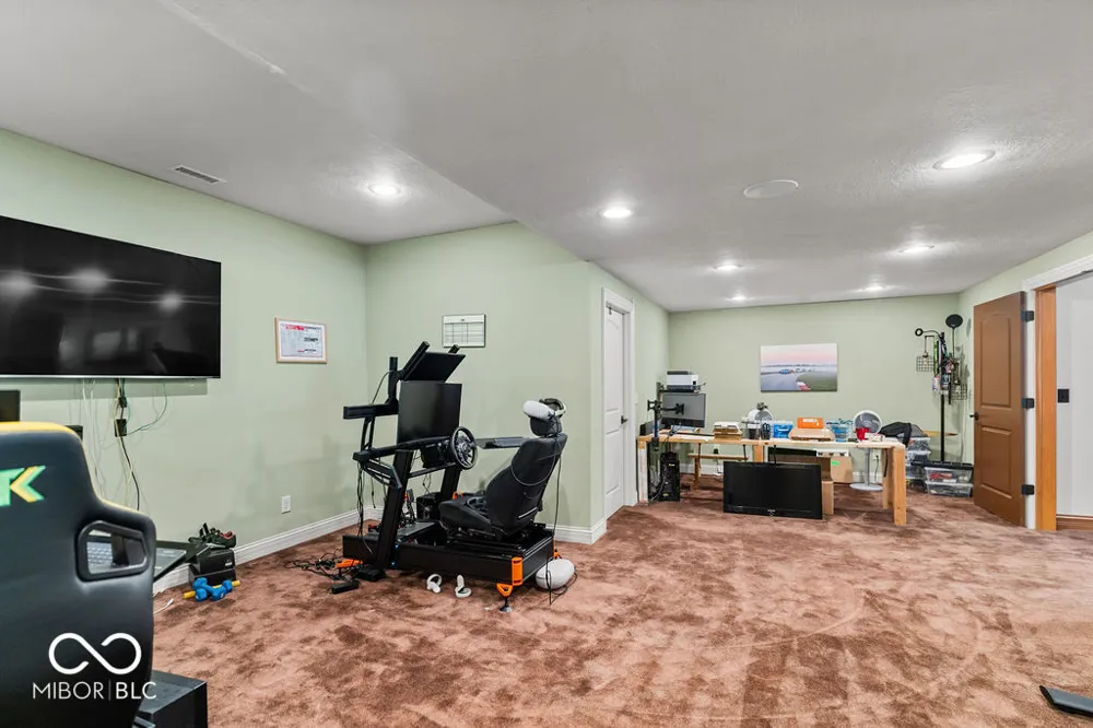 15390 Whistling Lane Carmel, IN 46033