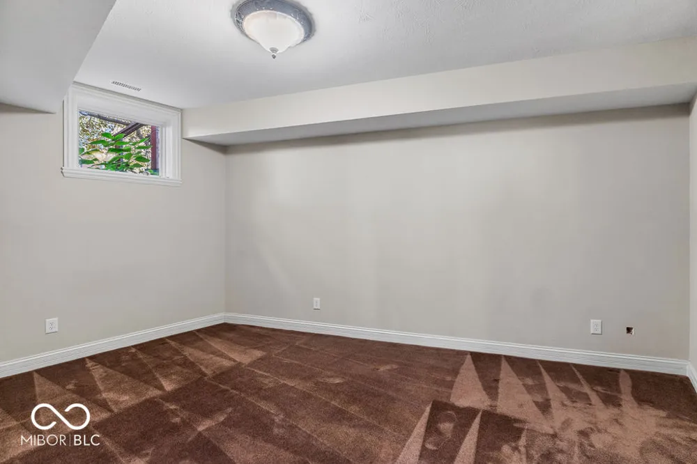 15390 Whistling Lane Carmel, IN 46033
