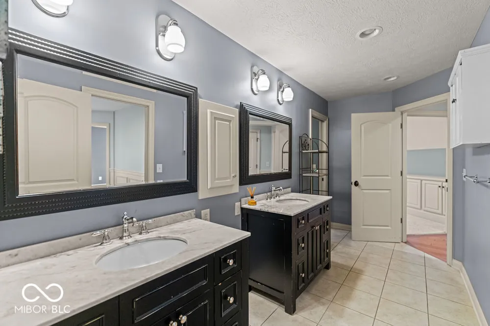 15390 Whistling Lane Carmel, IN 46033