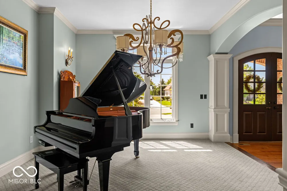 15390 Whistling Lane Carmel, IN 46033