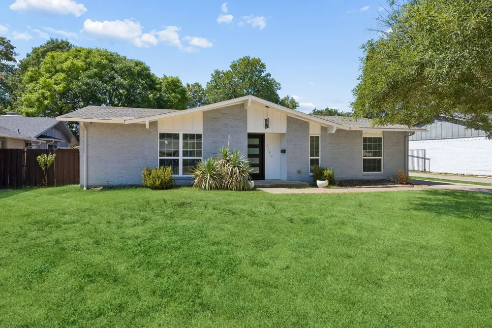 8148 Clear Springs Road Dallas, TX 75240