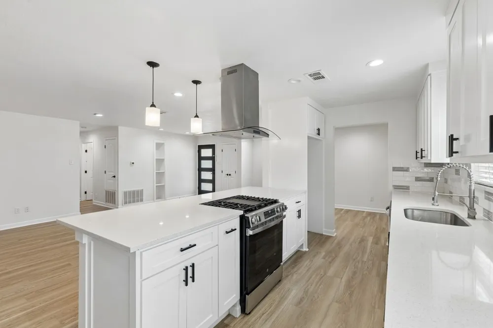 8148 Clear Springs Road Dallas, TX 75240