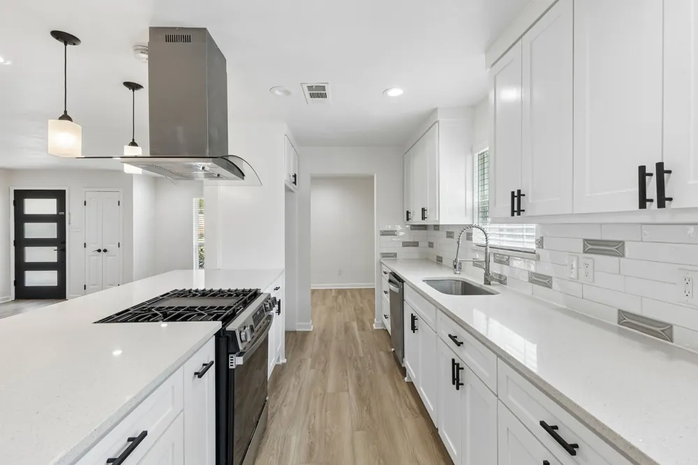 8148 Clear Springs Road Dallas, TX 75240