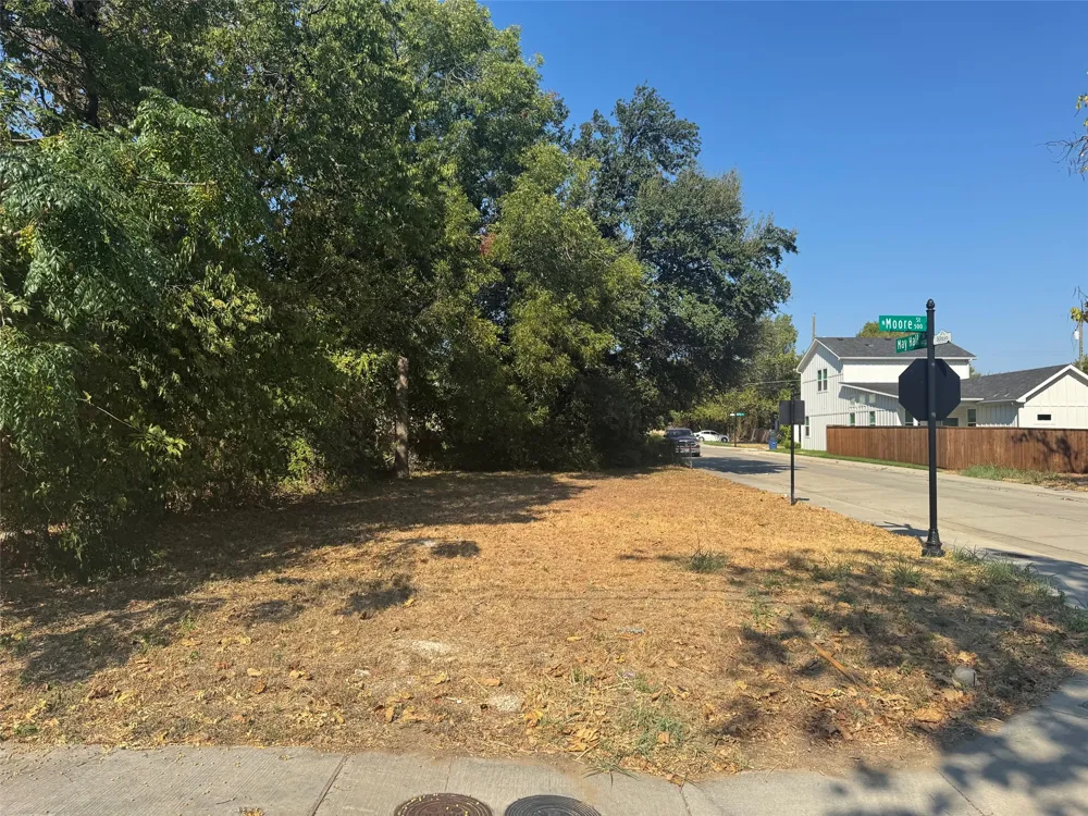 515 Moore Street Dallas, TX 75203