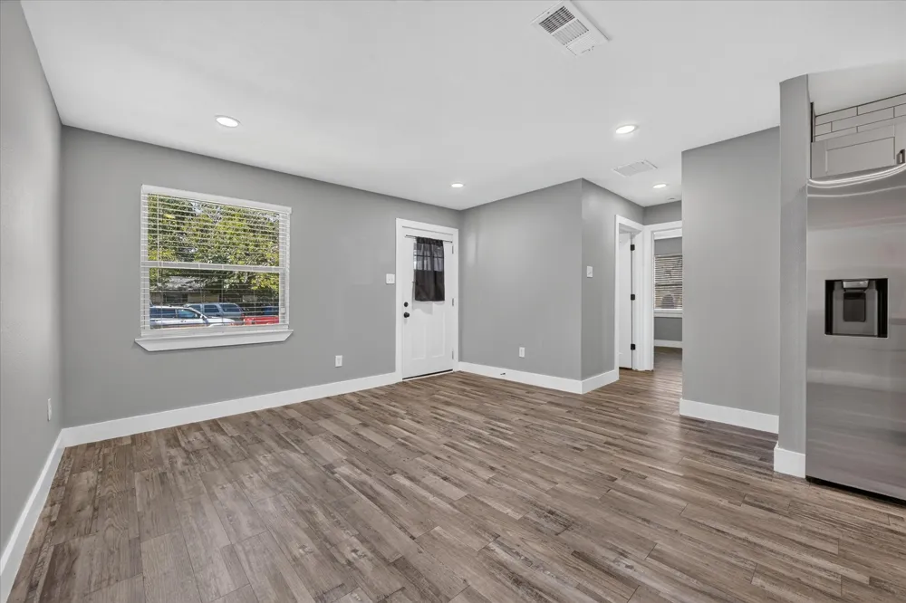 2802 El Capitan Drive Dallas, TX 75228