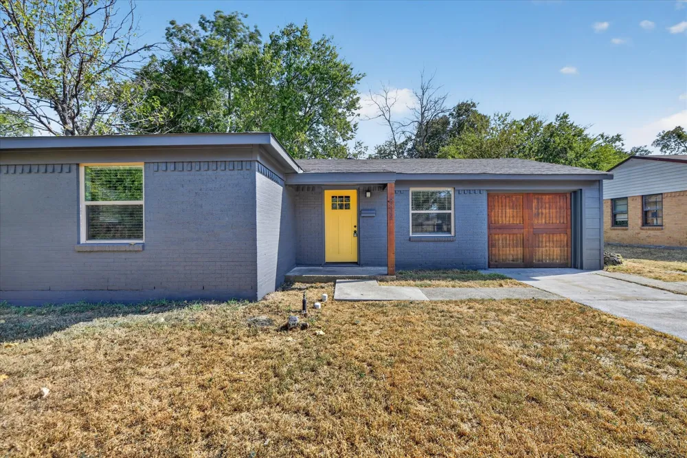 2802 El Capitan Drive Dallas, TX 75228
