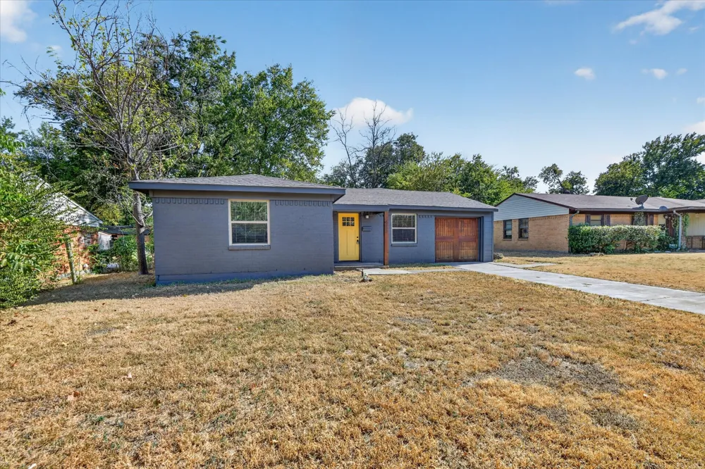 2802 El Capitan Drive Dallas, TX 75228