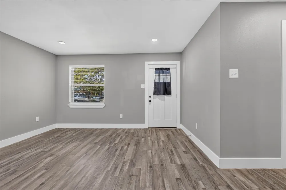 2802 El Capitan Drive Dallas, TX 75228