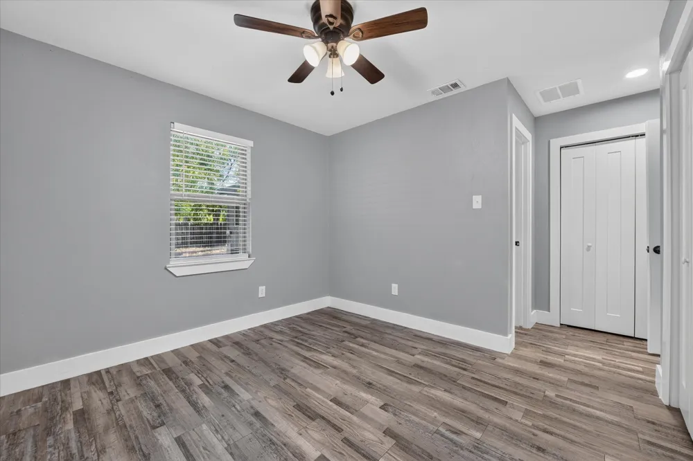 2802 El Capitan Drive Dallas, TX 75228