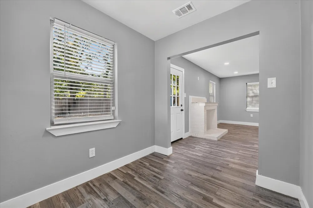 2802 El Capitan Drive Dallas, TX 75228