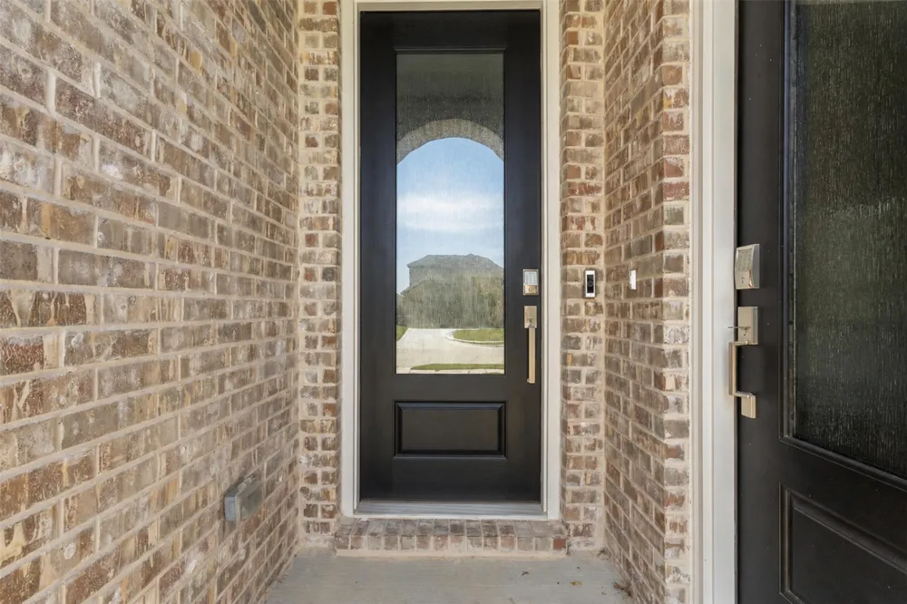 223 loving Trail Justin, TX 76247
