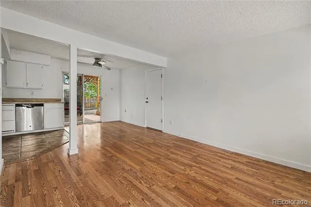 4922 S Rifle Court Aurora, CO 80015