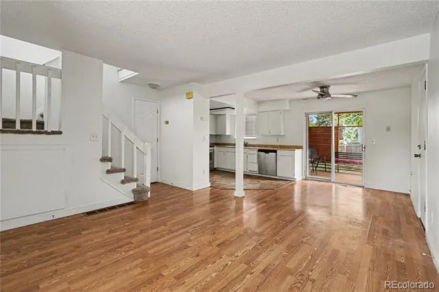 4922 S Rifle Court Aurora, CO 80015