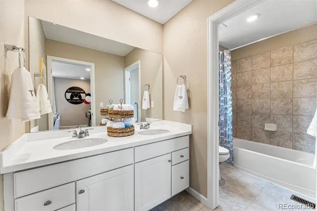 3263 Catawba Way Aurora, CO 80019