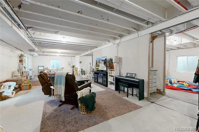 4655 Meadow Drive Dacono, CO 80514