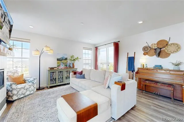 4655 Meadow Drive Dacono, CO 80514
