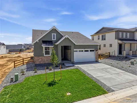 716 Bradley Circle