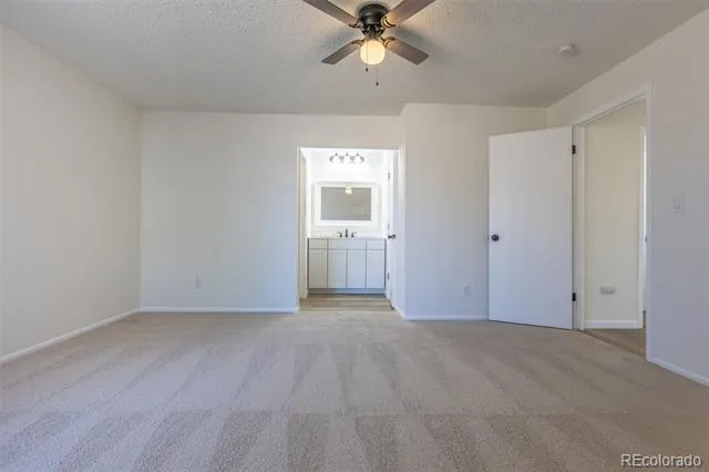 5119 Chandler Way Denver, CO 80239