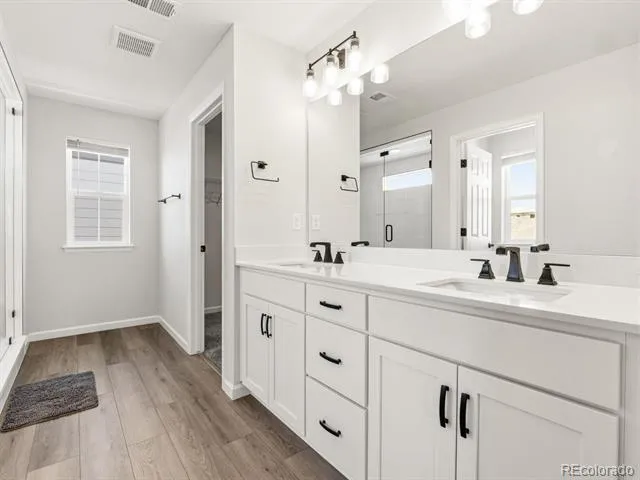 17923 E 93rd Avenue Commerce City, CO 80022