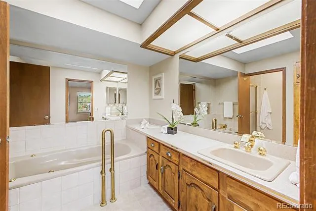 9896 E Maplewood Circle Englewood, CO 80111
