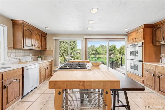 9896 E Maplewood Circle Englewood, CO 80111