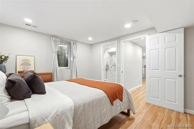 1330 S Ivanhoe Way Denver, CO 80224