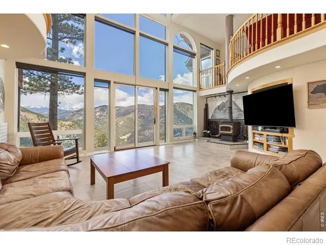 323 Overlook Lane Boulder, CO 80302