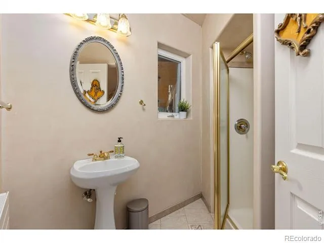 323 Overlook Lane Boulder, CO 80302