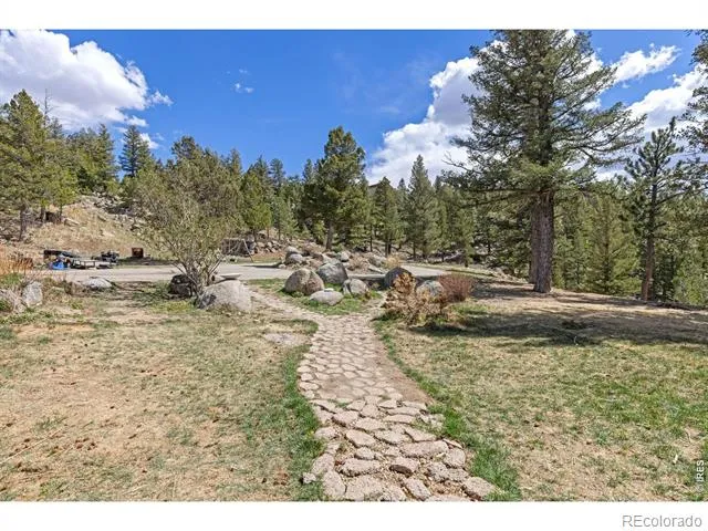 323 Overlook Lane Boulder, CO 80302