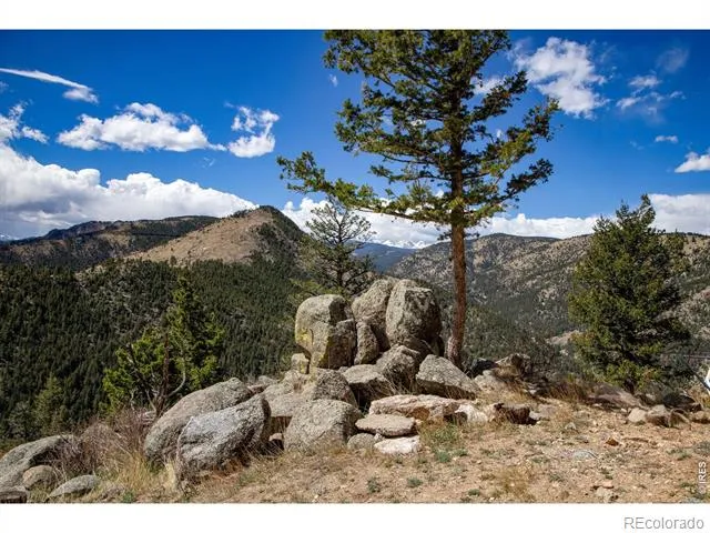 323 Overlook Lane Boulder, CO 80302