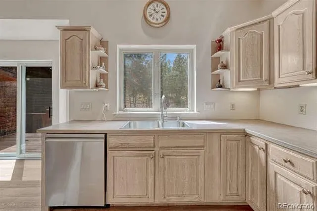 14694 Crooked Trail Road Woodland Park, CO 80863