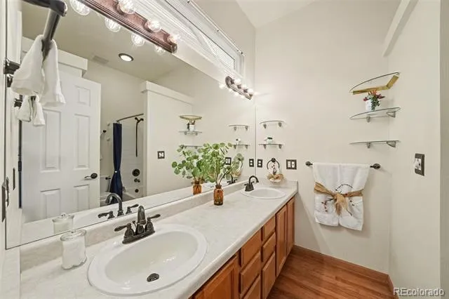 4095 Solarglen Drive Colorado Springs, CO 80916