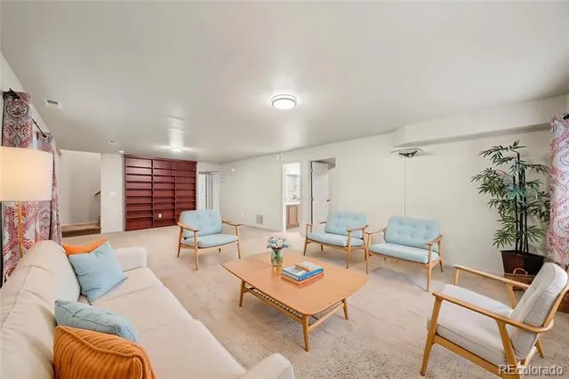 4095 Solarglen Drive Colorado Springs, CO 80916