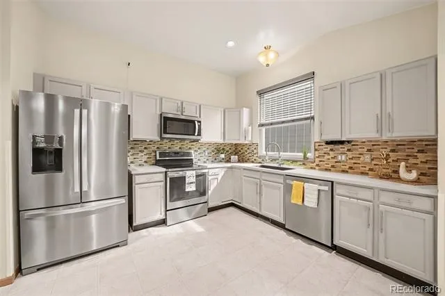 4095 Solarglen Drive Colorado Springs, CO 80916