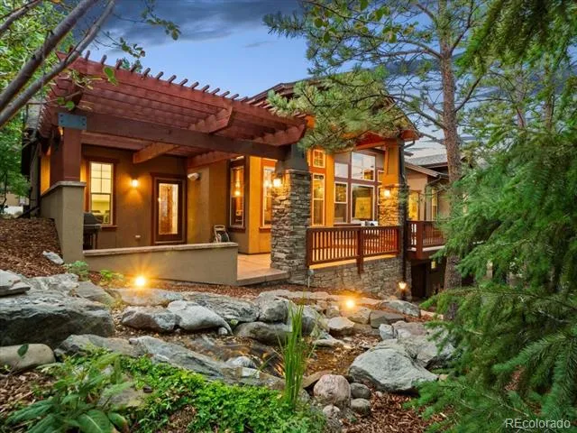 2643 Hawk Point Court Castle Rock, CO 80104