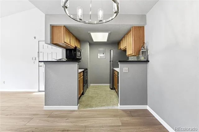 10293 E Peakview Avenue #F201 Englewood, CO 80111