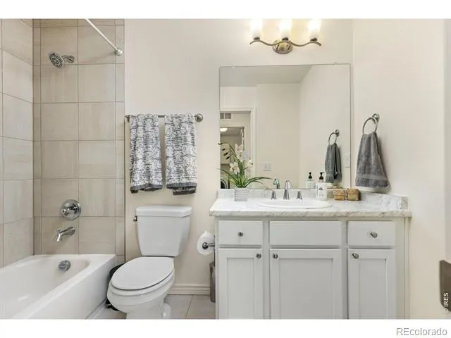 1324 Country Court Longmont, CO 80501