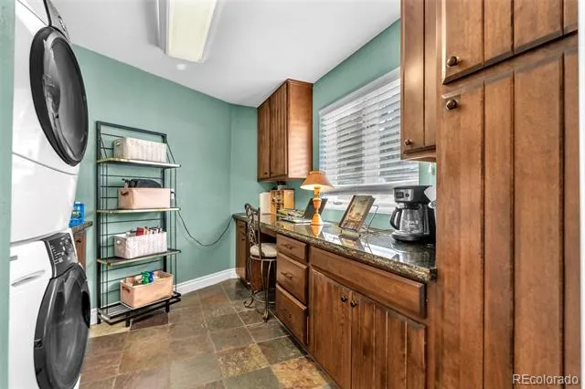 7815 Red Rock Circle Larkspur, CO 80118