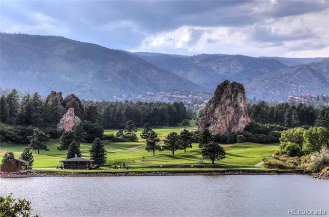 7815 Red Rock Circle Larkspur, CO 80118